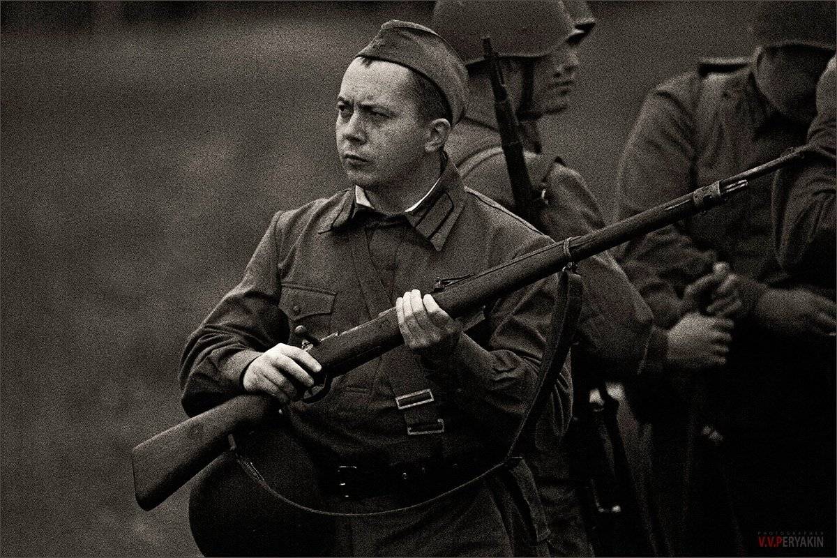 , Виктор Перякин