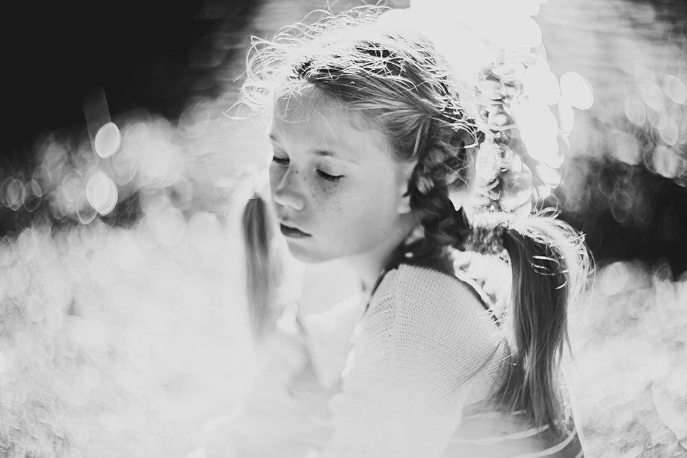 helios, блики, девочка, дети, люди, монохром, настроение, чб, Елена Галицкая