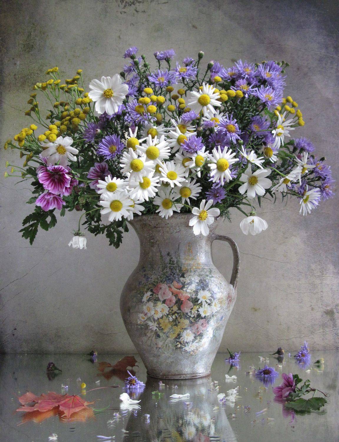 цветы, букет, ромашки, хризантемы, сентябринки, космея, зебрина, пижма, кувшин, винтаж, декупаж, Наталия Тихомирова