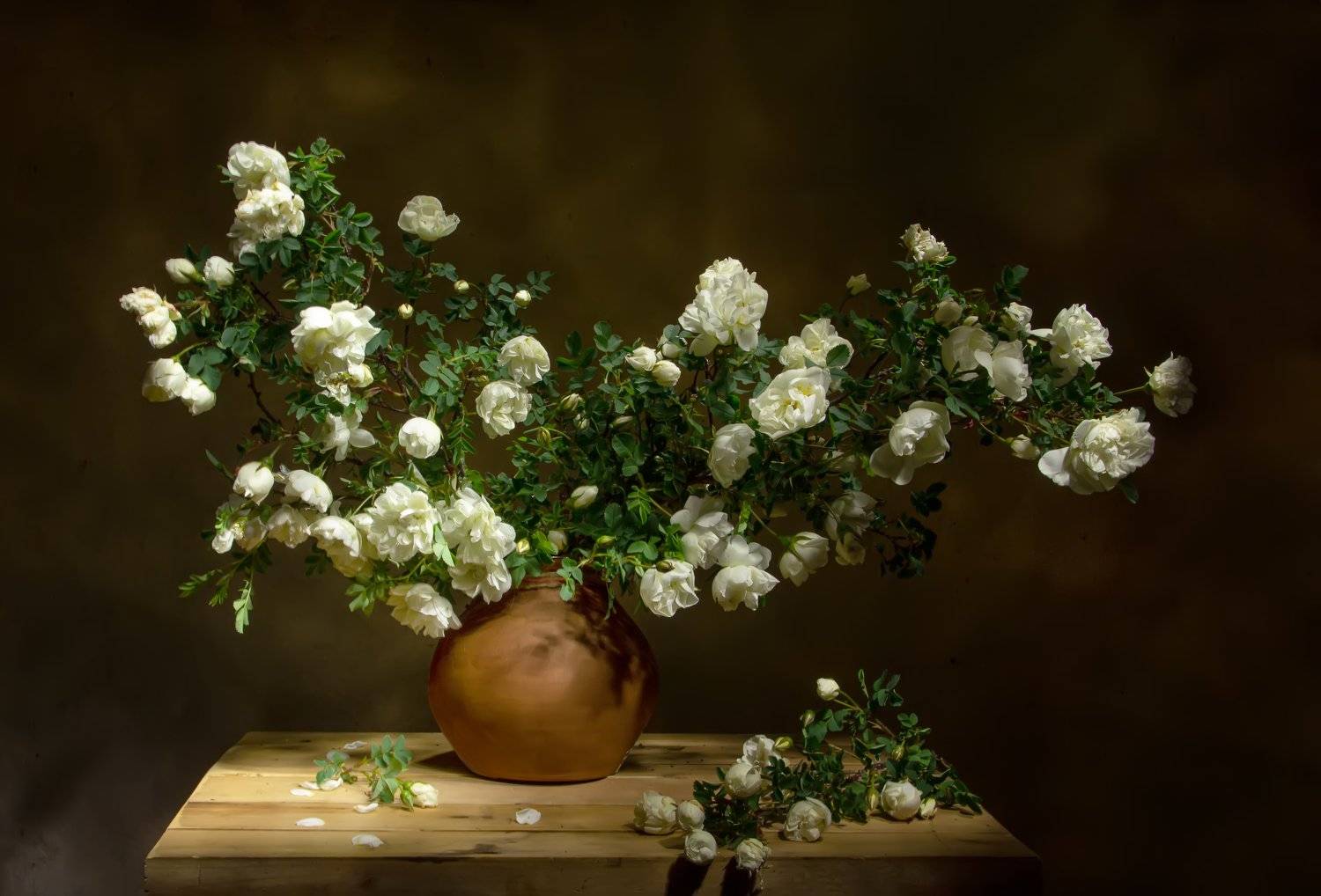 натюрморт, шиповник, белый шиповник, Татьяна Феденкова