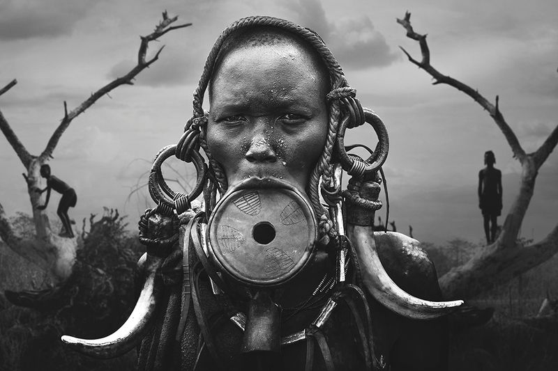 Portrait Woman Mursi фото превью