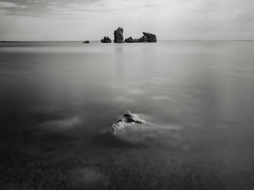 В тени сотворения света.