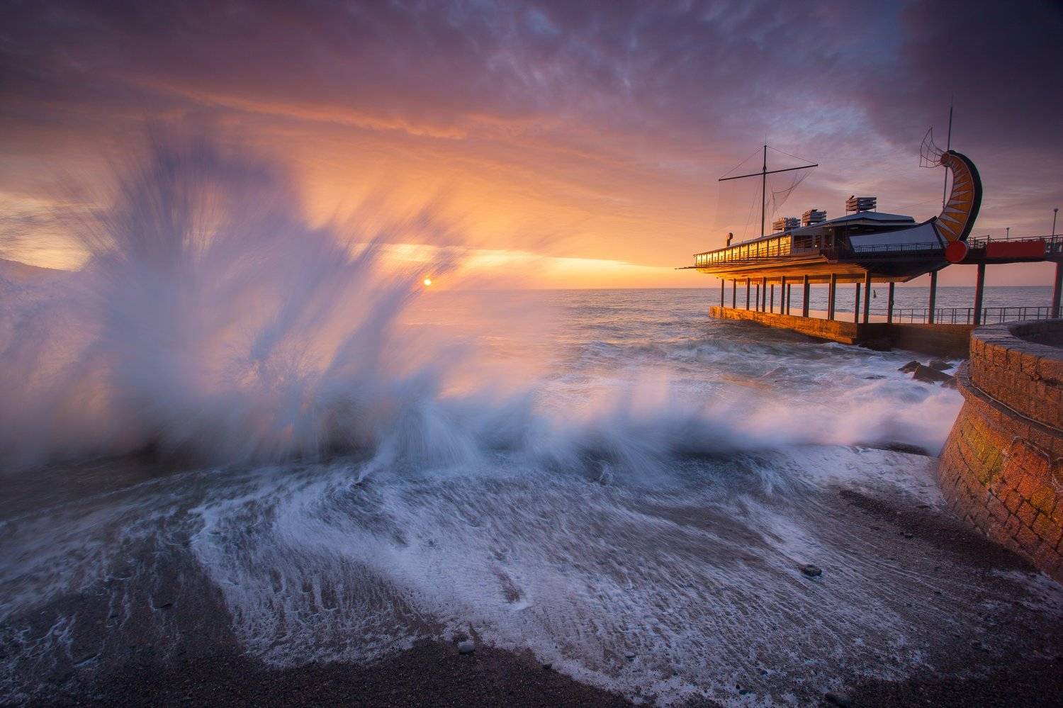 ялта, набережная, крым,черное море, ялтинский маяк, маяк, набережная ленина, ялтинский залив, Serge Titov