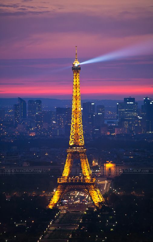 canon, color, postcard, picturesque, landmark, europe, france, paris, eiffel, tower, travel, urban, architecture, iconic, blue hour Самый известный \