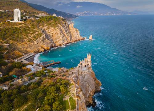 Ласточкино гнездо