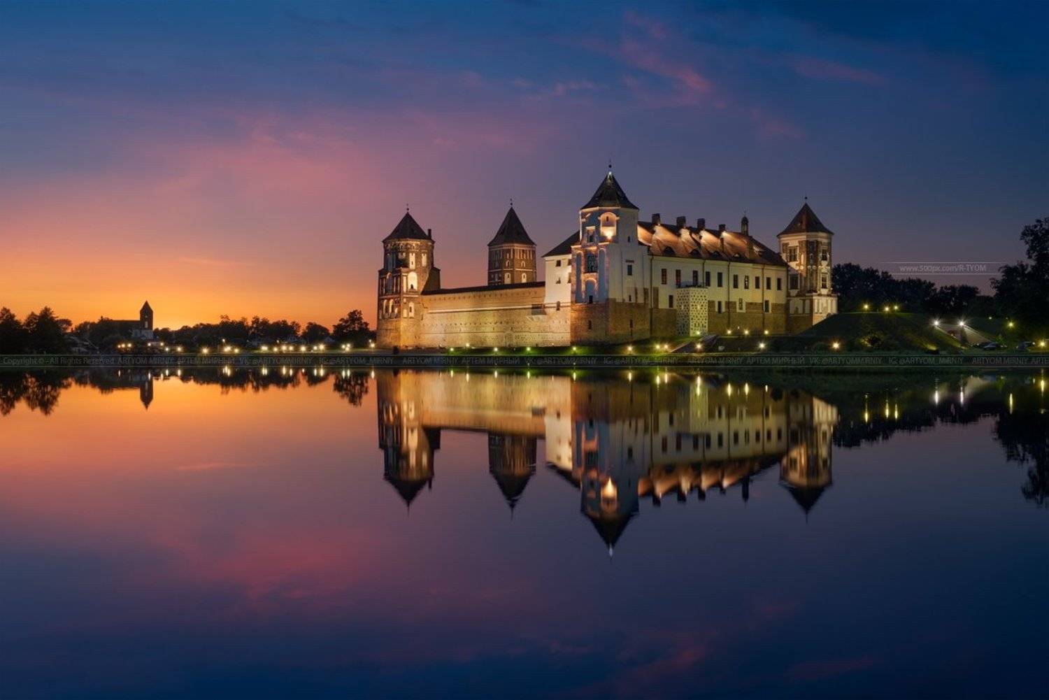 книга владыка моря, беларусь, белоруссия, замок. мир мирский, отражение, артем мирный, арт, длинная выдержка, belarus, artyom mirniy, mir, castle, cityscape, sunset, reflection, Артём Мирный