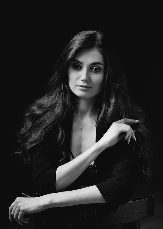 девушка,портрет,студия first you get high from the moment of creation, then from the created one фото превью