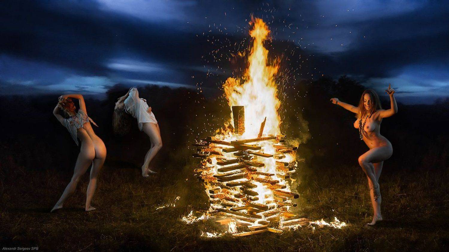 девушки,обнажённые,ведьмы,шабаш,танец,костер,язычницы,зажигалки, Александр Сергеев