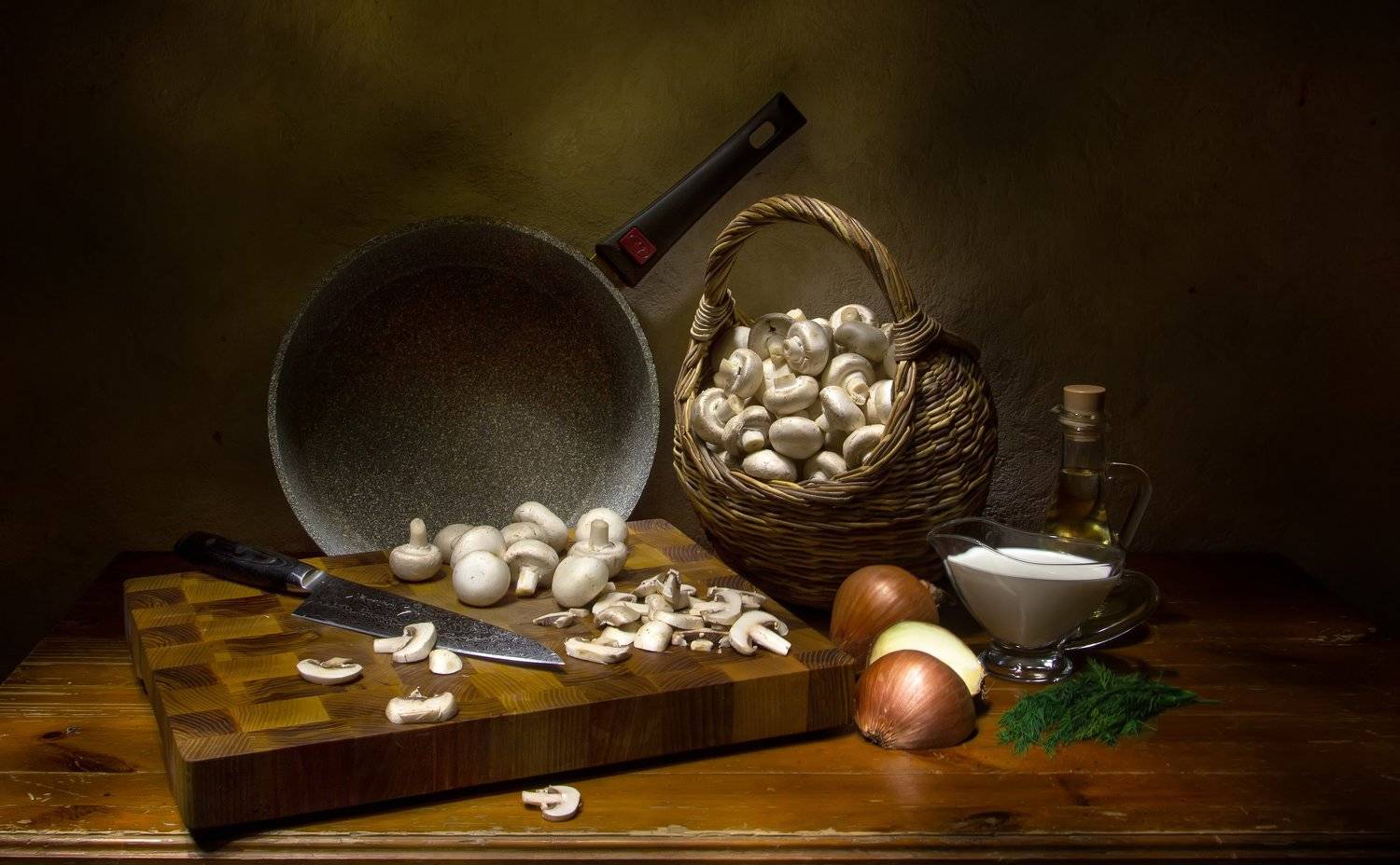 натюрморт, шампиньоны, лук, лукошко, Татьяна Феденкова