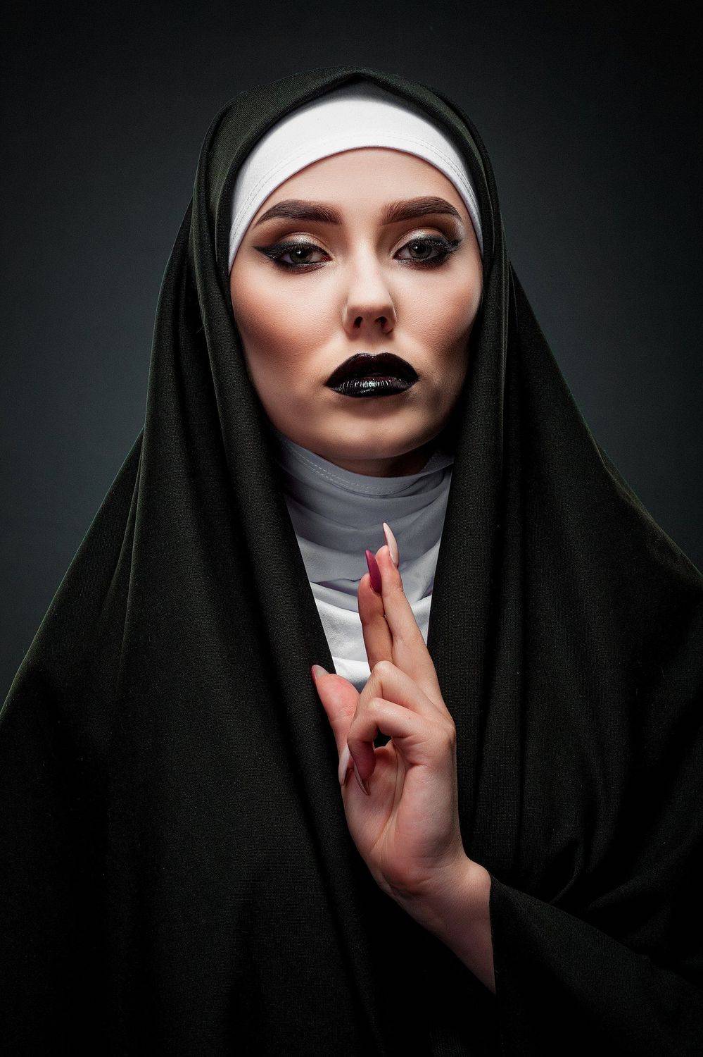 портрет, девушка, студия, монашка, Евгений Дёгтев