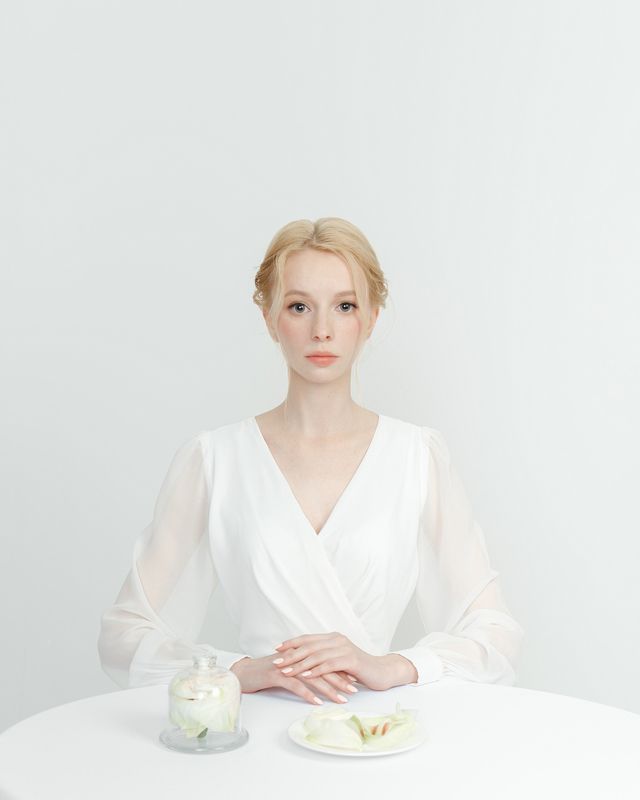 высокий ключ, женский портрет, портрет WHITE SWAN фото превью