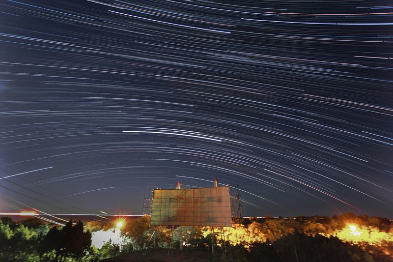 трек, ночь , ночной пейзаж , звездные треки ,star , star tracks звездный кинотеатр  фото превью