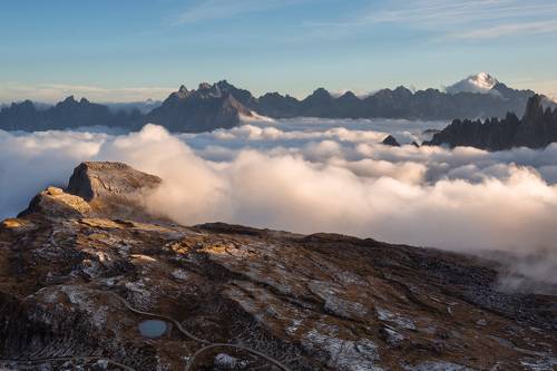 Доломиты на закате.