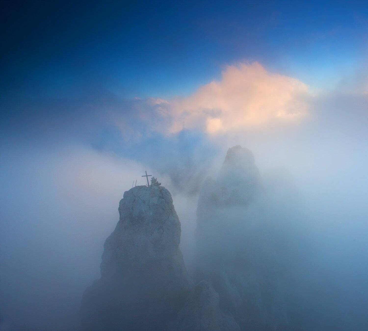 ай-петри, зубцы ай-петри, мартьян, весна на ай-петри, могаби, черное море, ялта, крым, крымские пейзажи, ялтинский залив, аю-даг, Serge Titov