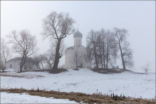 Последний снег апреля