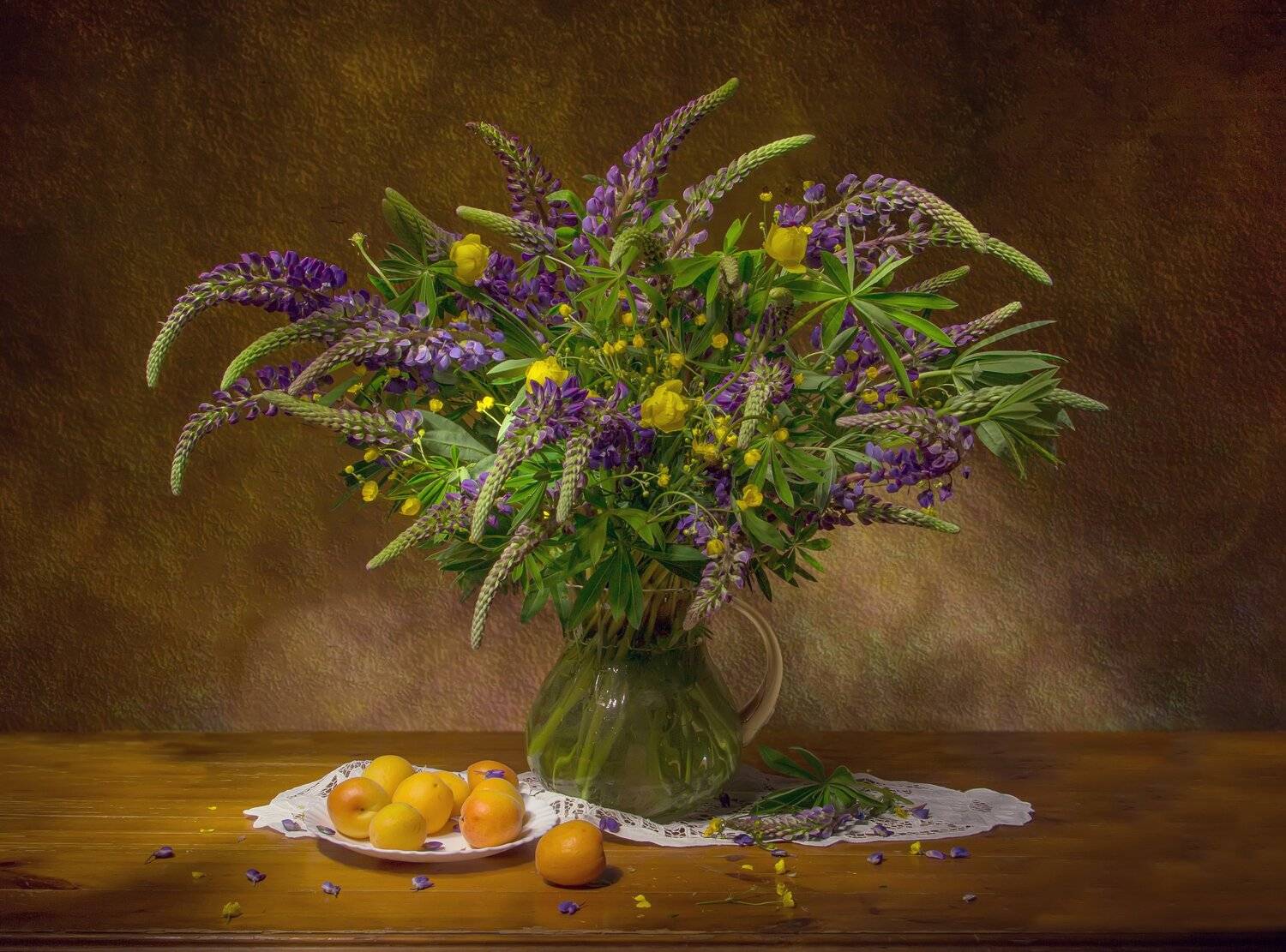 натюрморт, люпины, купальница, Татьяна Феденкова