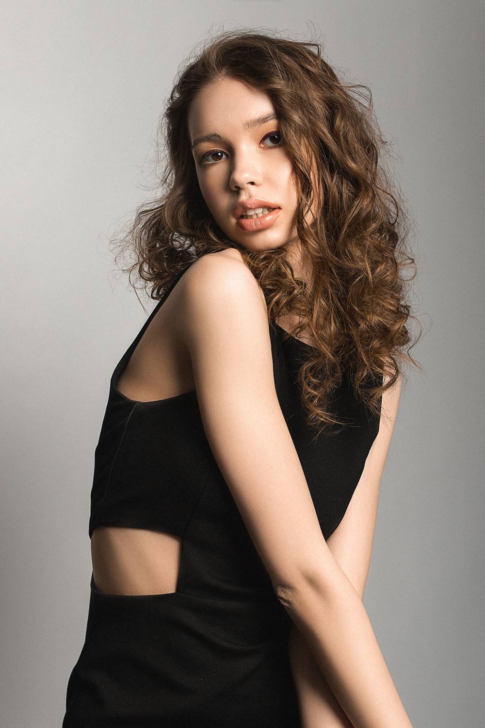 девушка, модель, портрет, фотосессия, студия, макияж, гламур, girl, model, modeling, young, portrait, make-up, творческий портрет, женский портрет, woman, young woman, glamour, постановка, постановочная фотография, fashion, Владимир Васильев