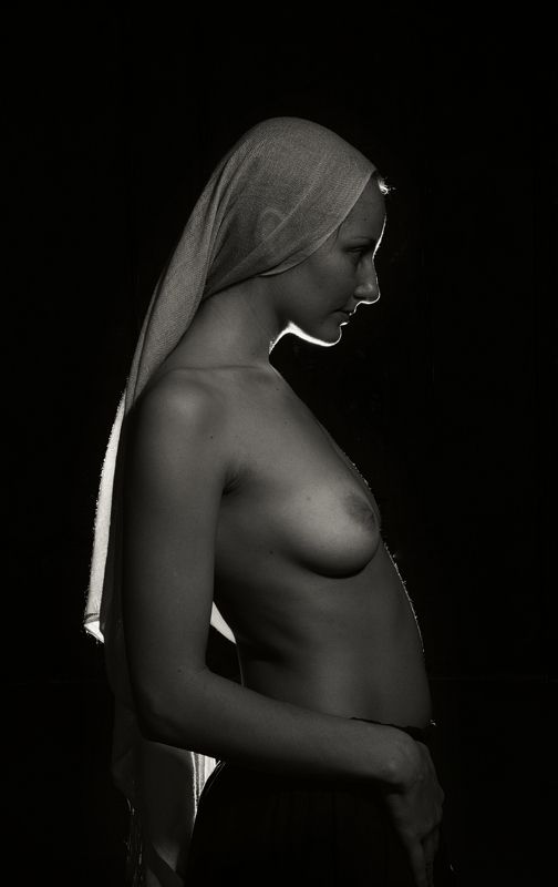 девушка портрет ню чб палантин платок грудь Палантин фото превью