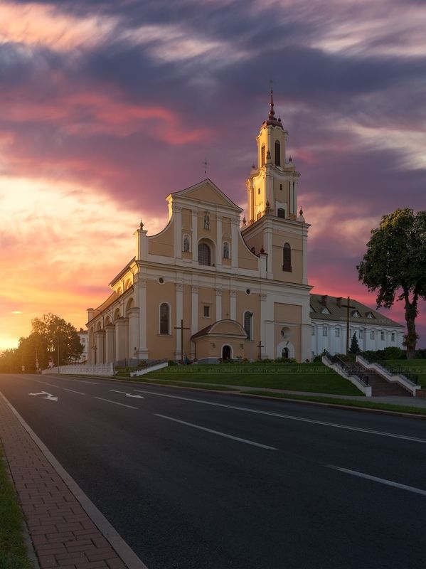 книга владыка моря, белоруссия, беларусь, костел, артем мирный, гродно, grodno, belarus, artyom mirniy, cityscape Костёл Обретения Святого Креста и монастырь бернардинцев. фото превью