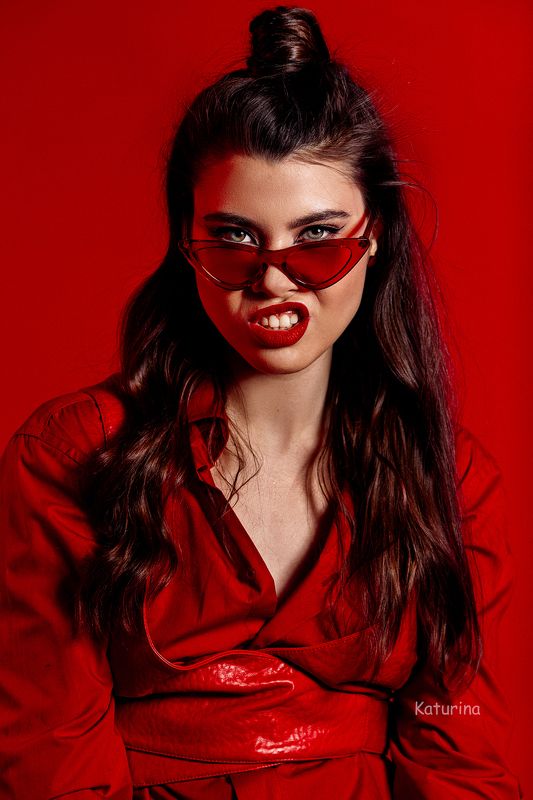 фотография, портрет, портретная фотография, девушка в красном, red, женская красота  фото превью