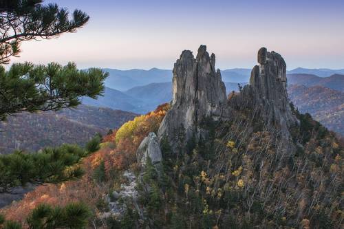 каменные стражи