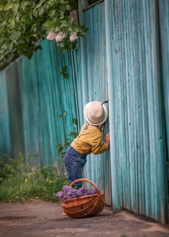 весенние истории,детство, наш двор,сирень,ирина горюкина Слышите?Счастье пришло!) фото превью