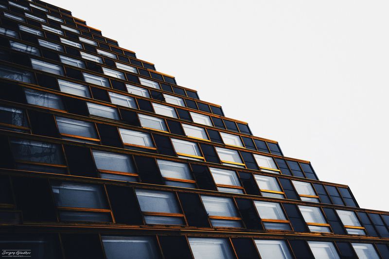 architecture, windows, steps, negative space, abstract, dark, facade, urban, city, Russia, Rostov on Don Ступени фото превью