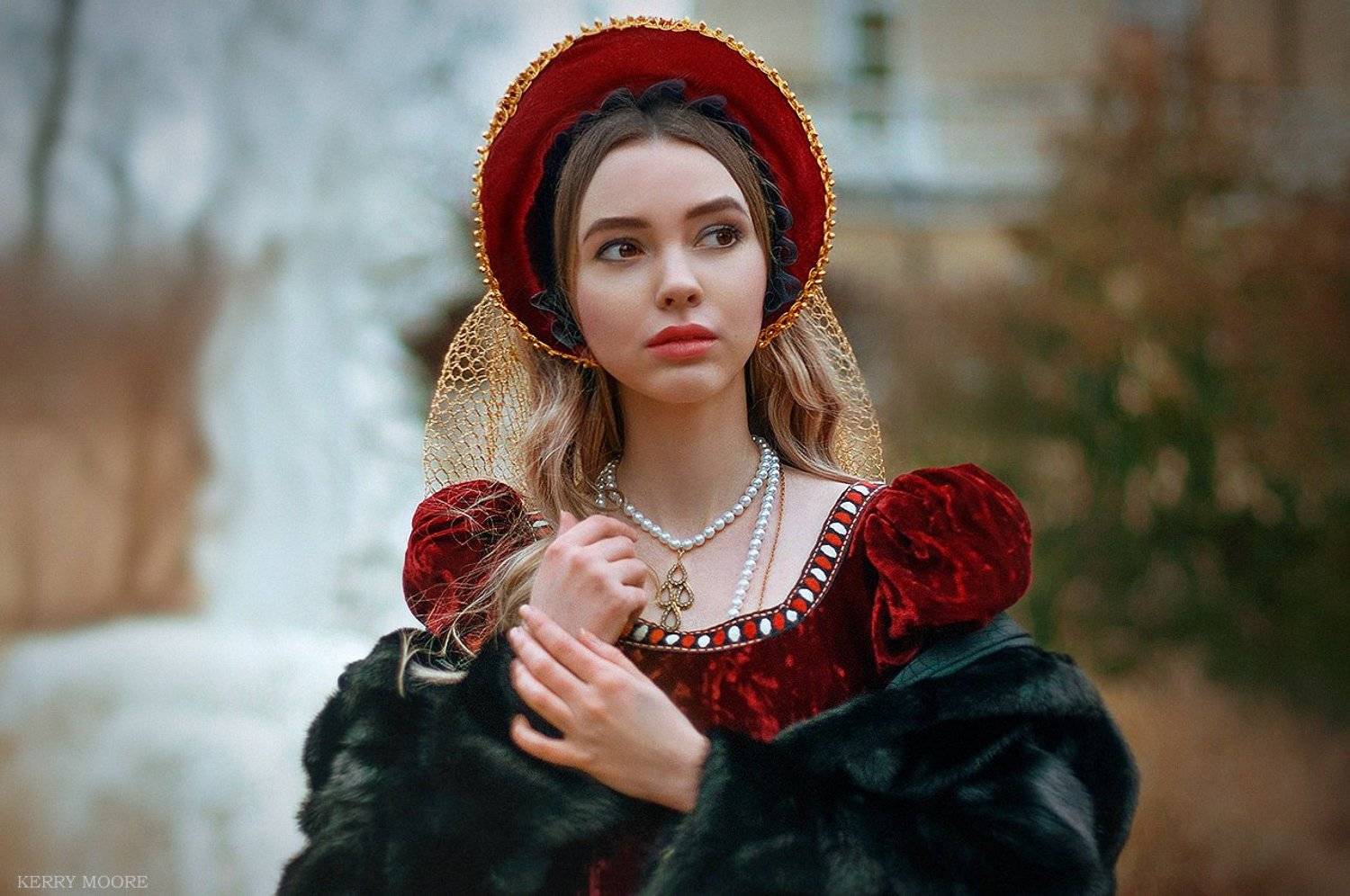 portrait, girl, портрет,style,light, studio, woman, model, blond,emotional,девушка,исторический портрет,костюм,  Kerry Moore