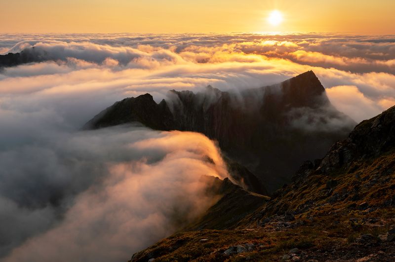 Senja, Norway, Sun, Midnight, Clouds, Fog, Mountains Небесный океан фото превью
