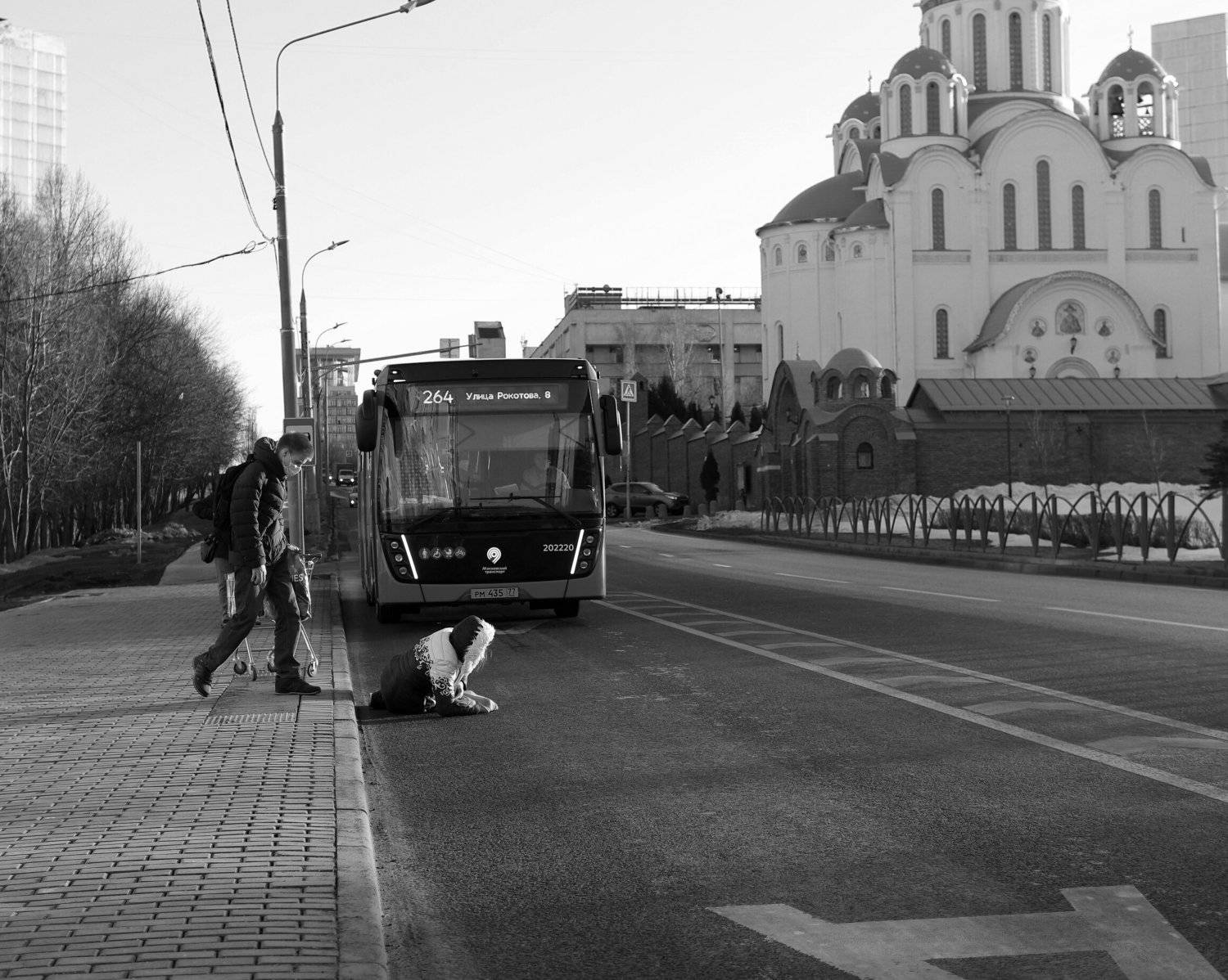 Дорога, автобус, пешеход, ползти, храм, Рокотова, Айвазовского, Москва, Дмитрий Ткаченко