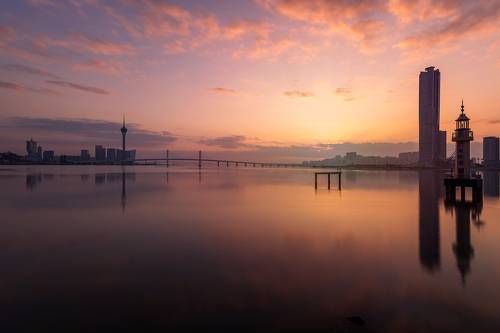 The morning light