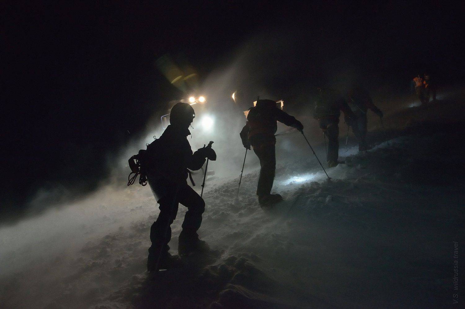 Эльбрус, Кавказ, Россия, горы, восхождение, альпинизм, спорт, экстрим, высота, снег, ночь, шагнивнеизведанное, Владимир Столяров