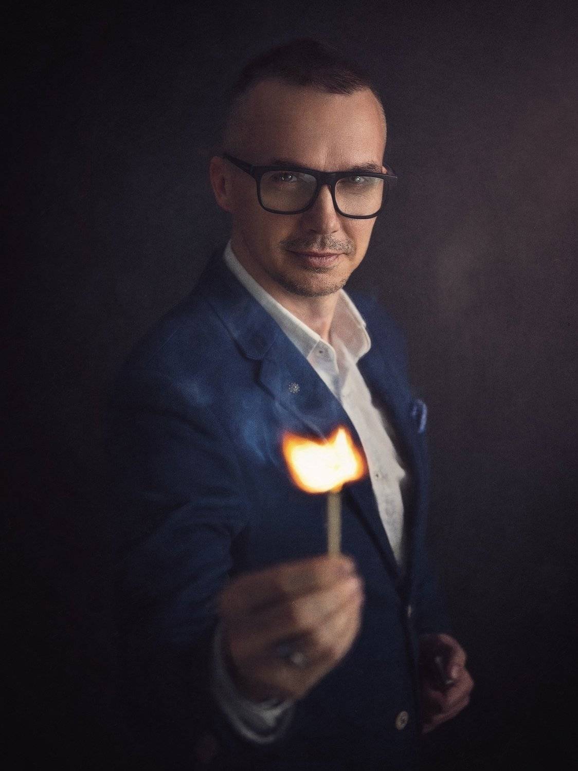 мужчина, портрет, огонь, тени, свет, блик, взгляд, Владимир Воронов