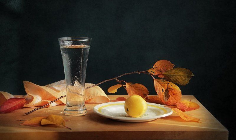 С веткой вишни фото превью