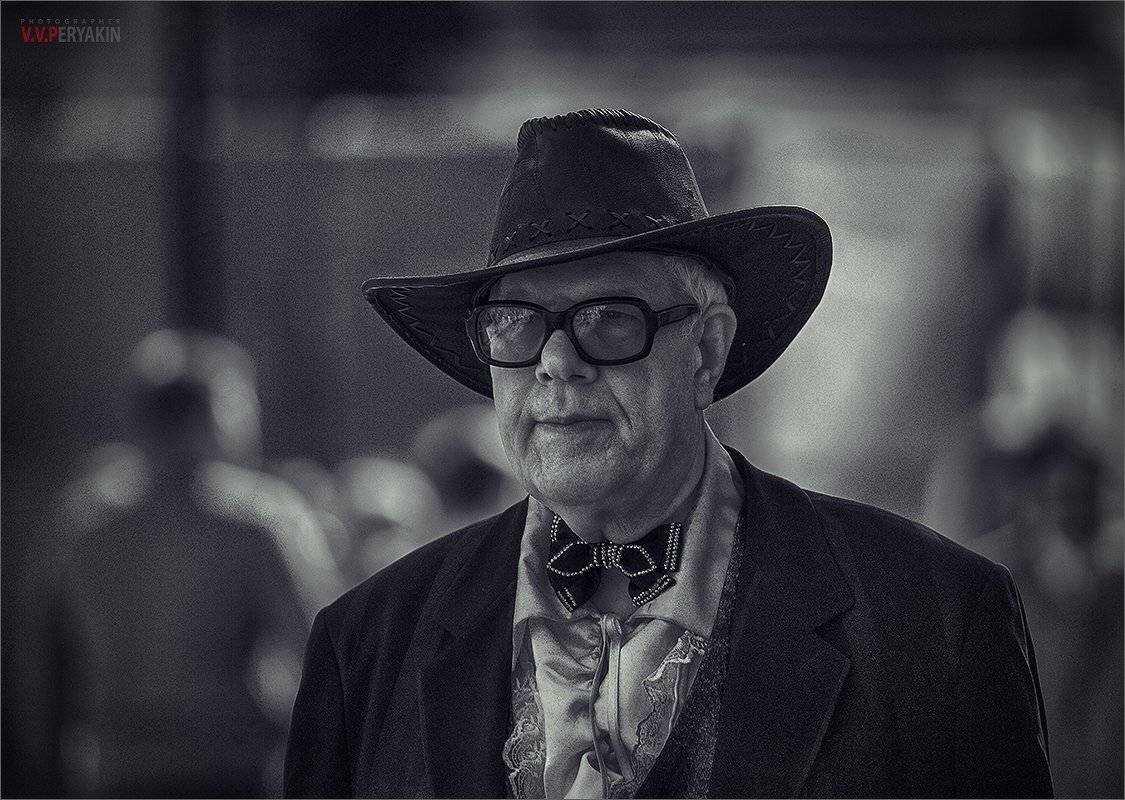 , Виктор Перякин