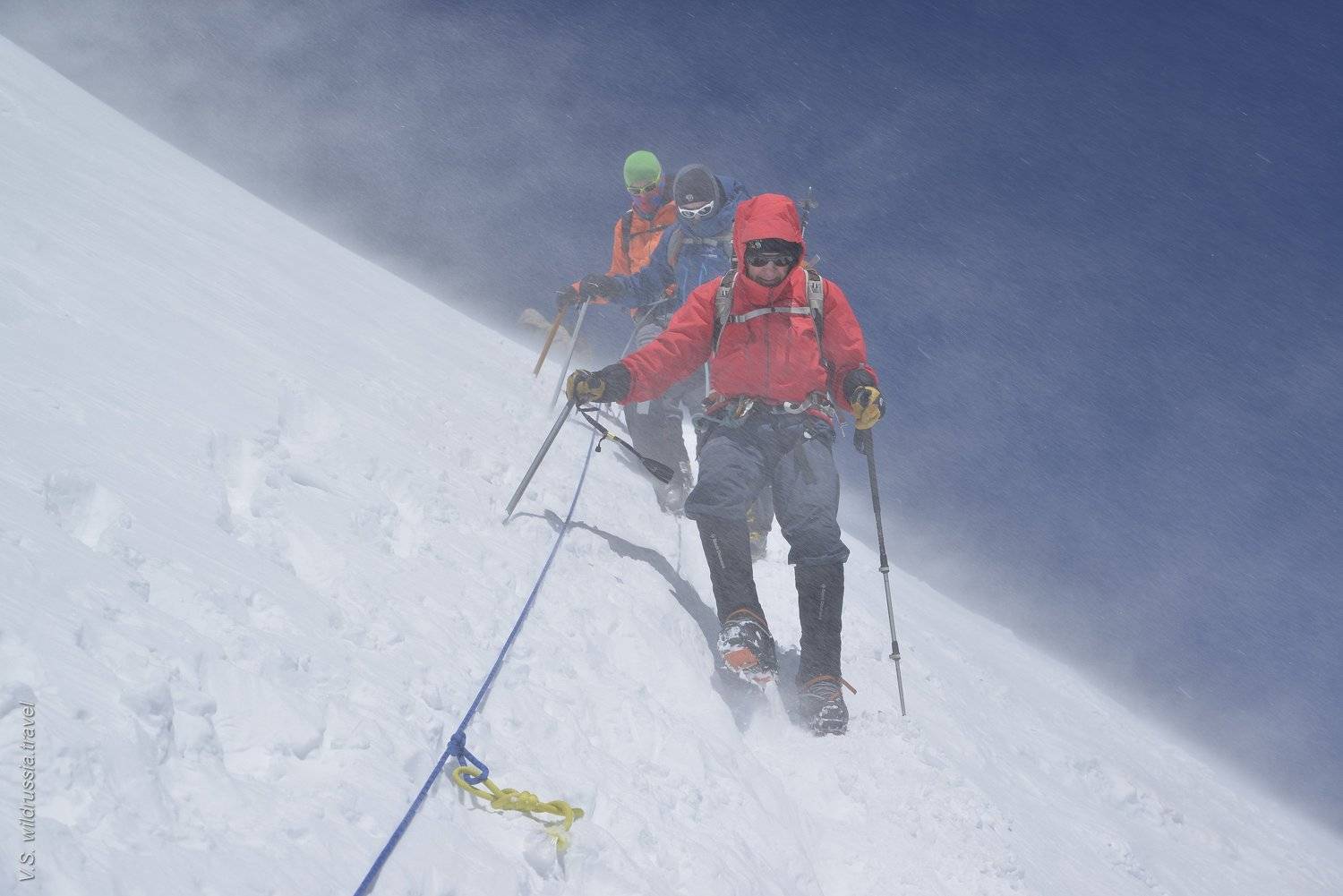 Эльбрус, Кавказ, Россия, горы, восхождение, альпинизм, спорт, экстрим, высота, снег, ветер, шагнивнеизведанное, Владимир Столяров