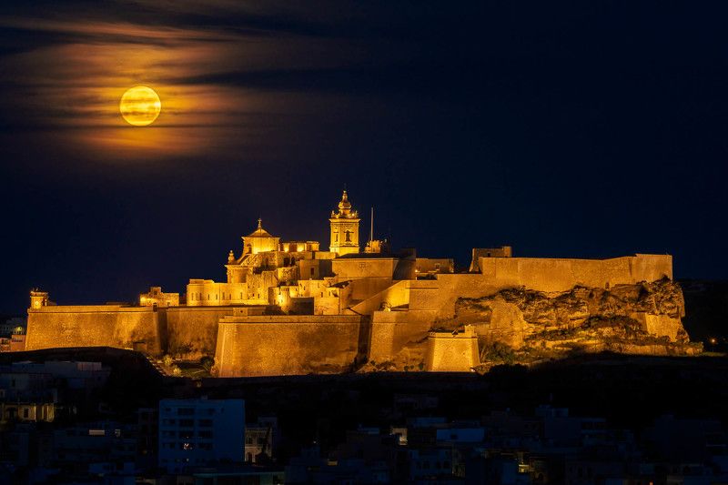 Moonset фото превью