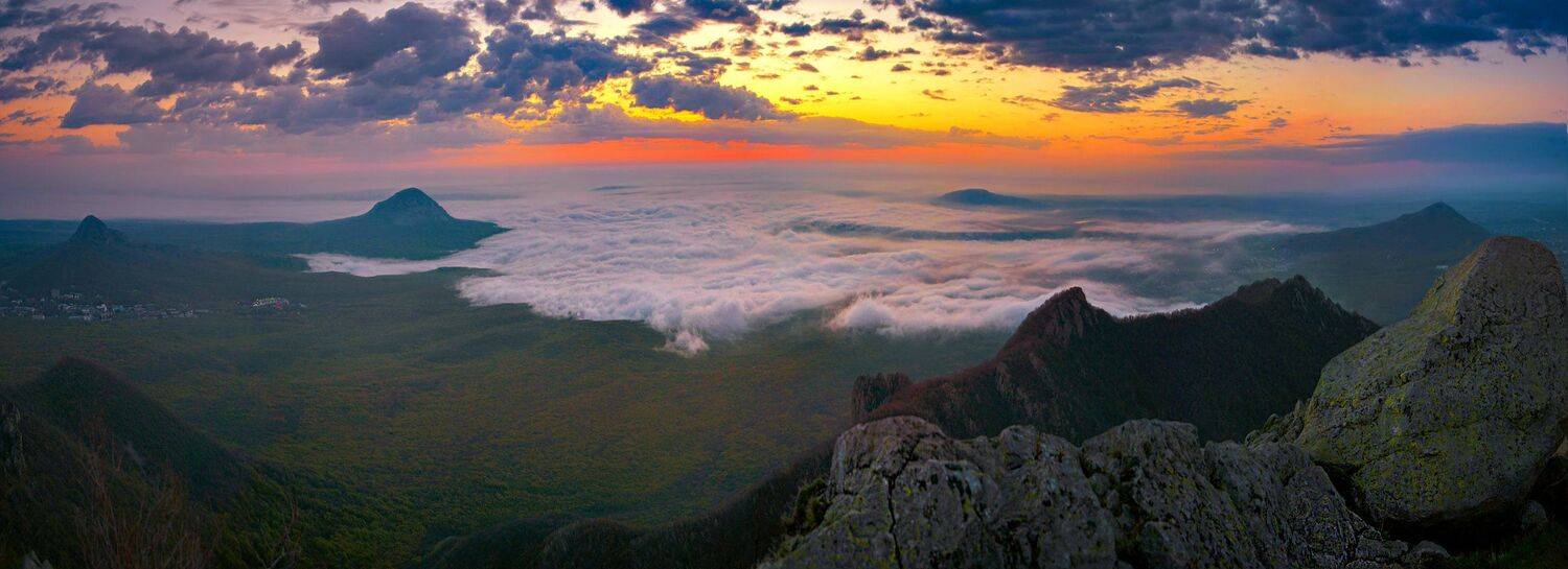 рассвет,бештау,кмв,железноводск,пятигорск,облака,непогода,пейзаж, Елена Брежицкая