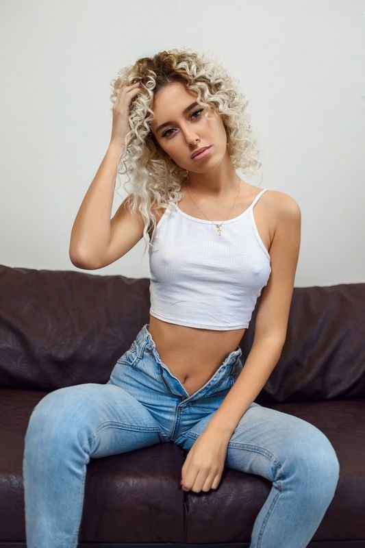nu portrait girl topless Margo фото превью