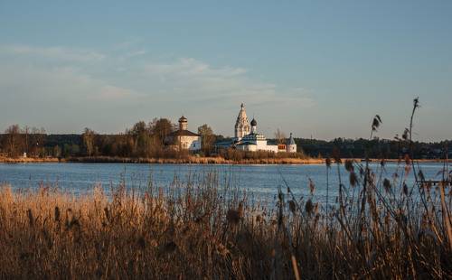 Свято-Троицкий Островоезерский женский монастырь г. Ворсма