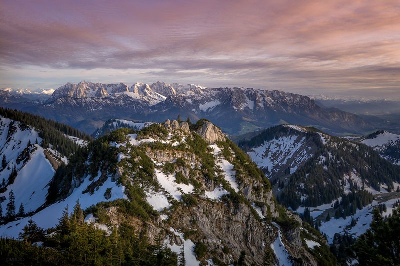 Вечерний свет в Альпах фото превью