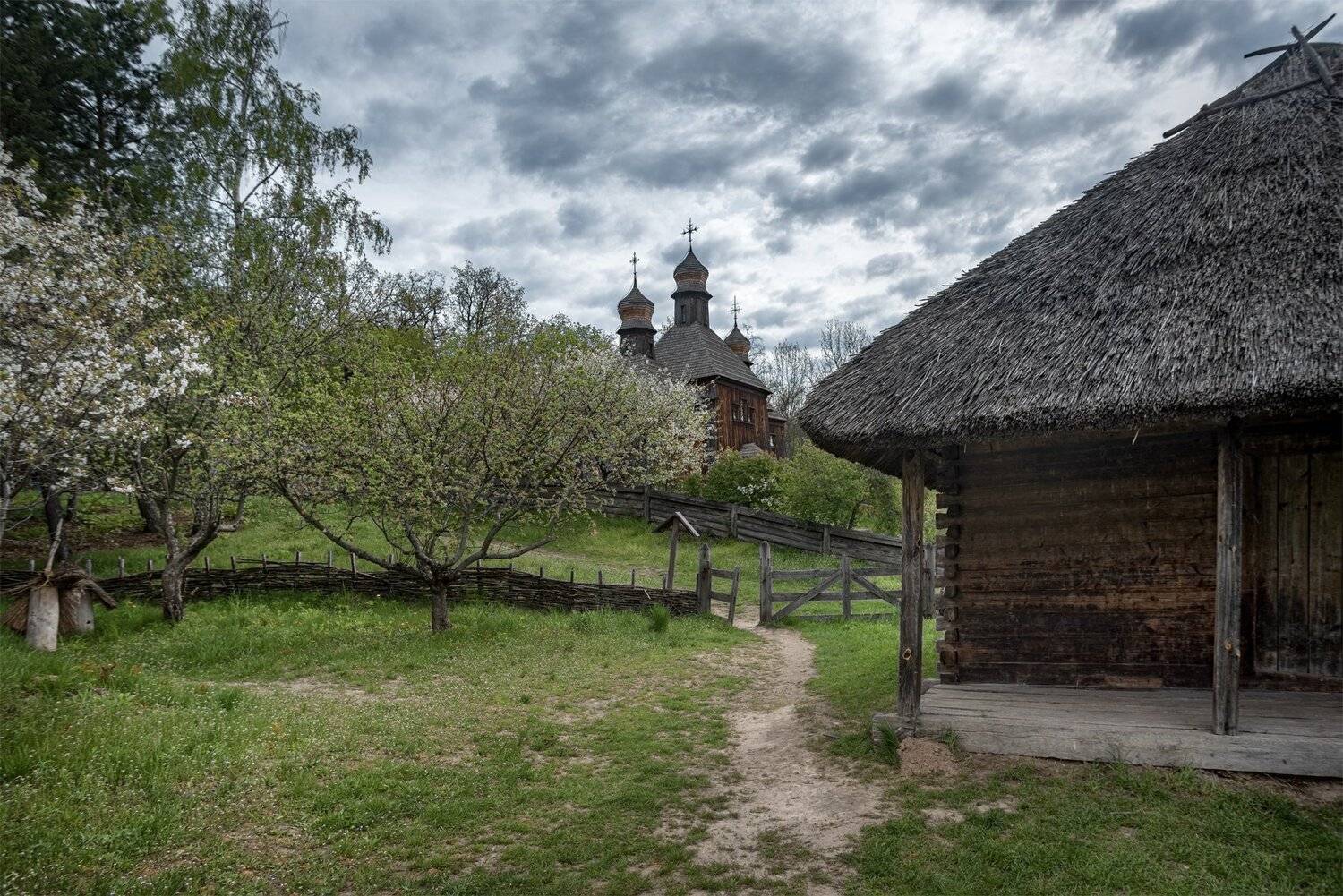 , Юрий Юрьев