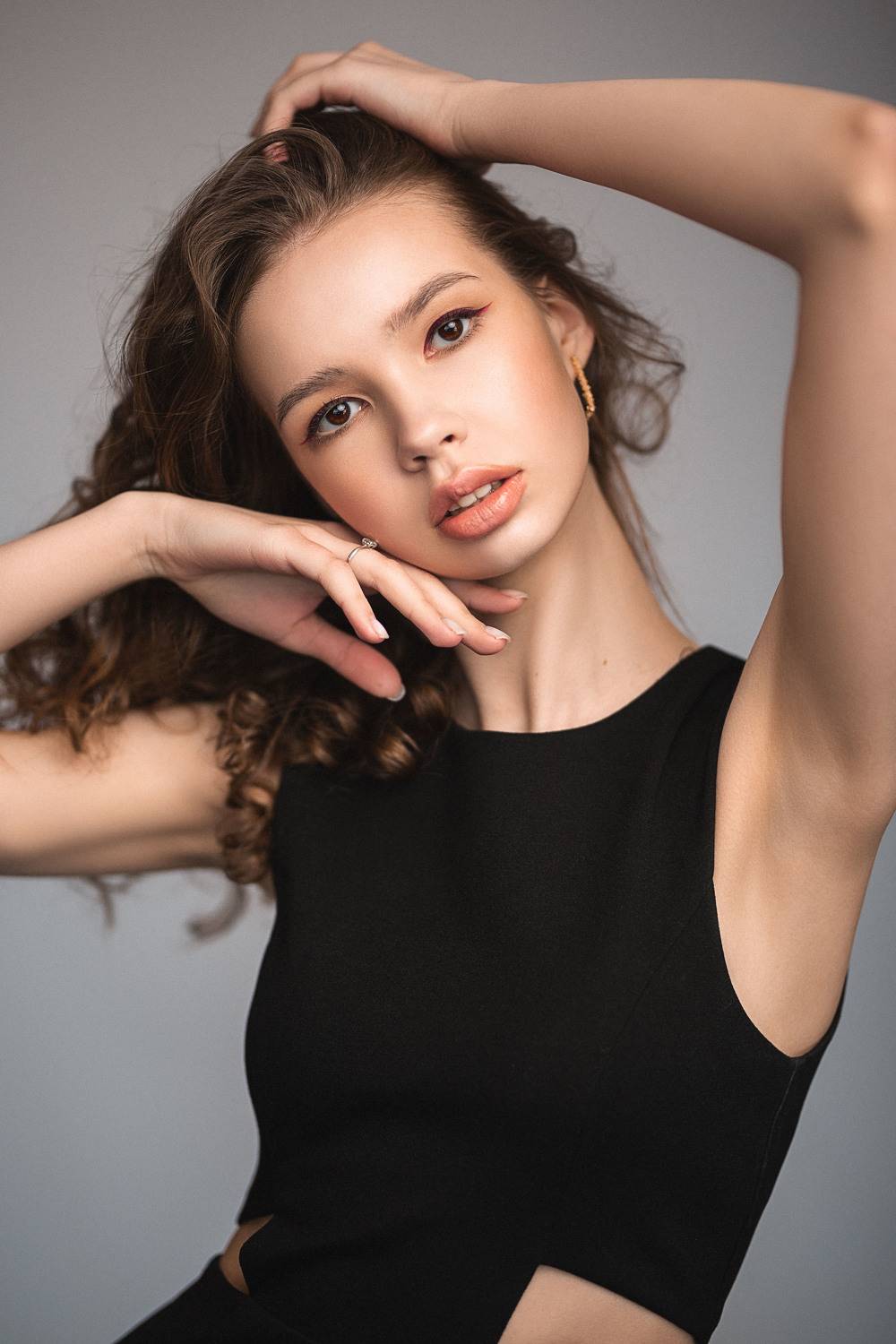 девушка, модель, портрет, фотосессия, студия, макияж, гламур, girl, model, modeling, young, portrait, make-up, творческий портрет, женский портрет, woman, young woman, glamour, постановка, постановочная фотография, fashion, Владимир Васильев