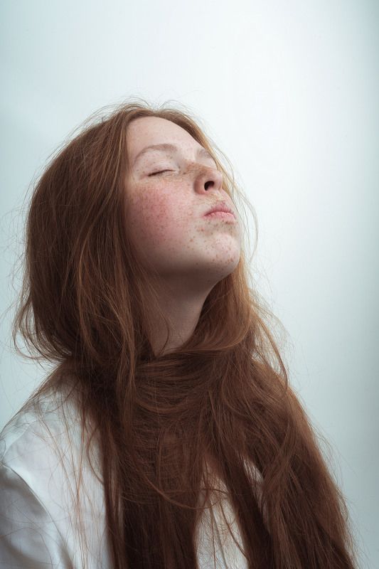 Красный фото превью