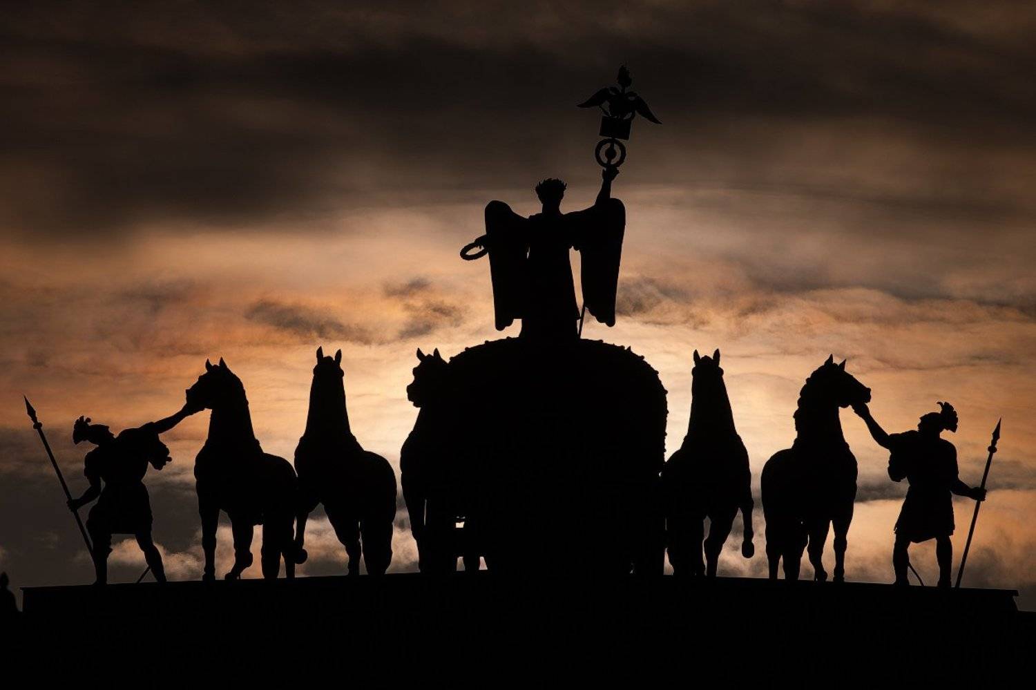 , Сергей Лукс