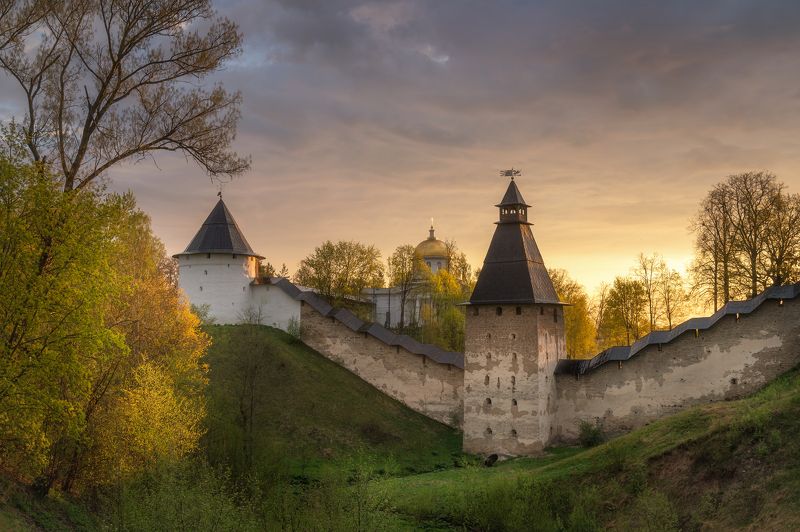 Утро у стен монастыря фото превью