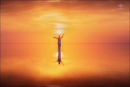 Закат на озере Эльтон