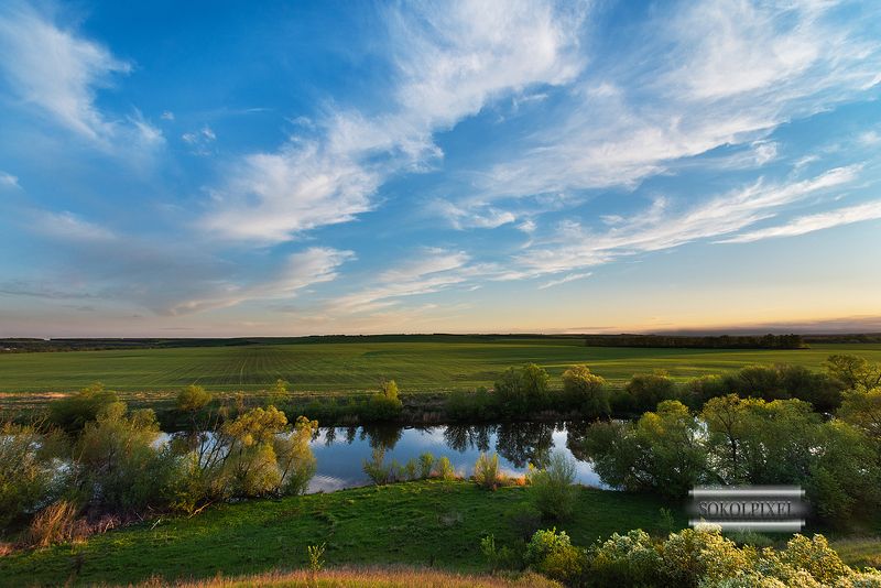 Весеннее небо фото превью