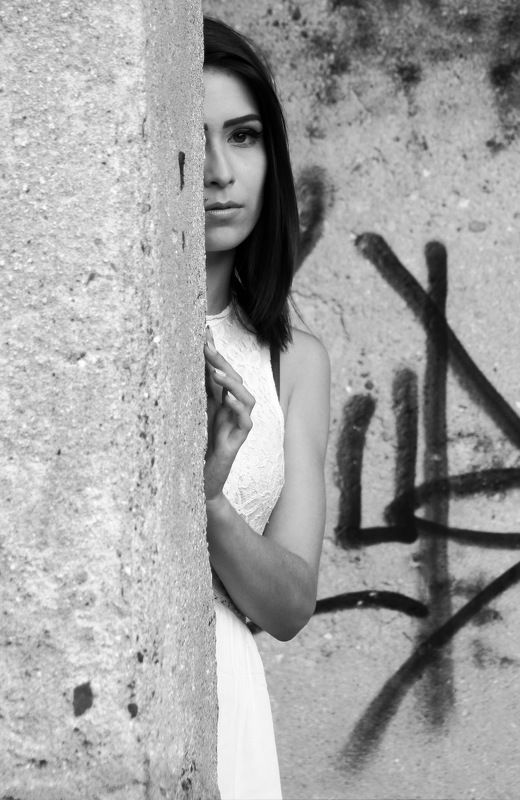 Hiding Place фото превью