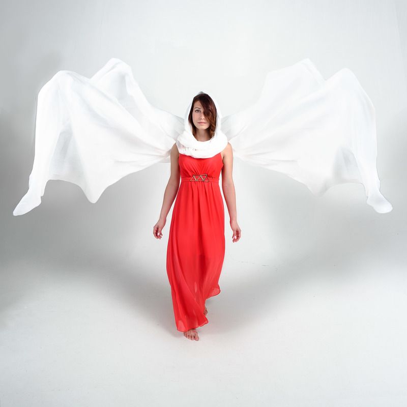 красное ткань ветер крылья Про крылья фото превью